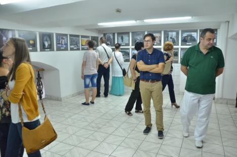 Medici din toată ţara şi-au expus fotografiile la Oradea. Printre ei, şi oncologul orădean Silviu Corbu (FOTO)