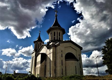 Oradea fermecătoare: De Ziua Orașului, 12 fotografi expun imagini ce surprind frumusețea acestuia, în Turnul Primăriei (FOTO)