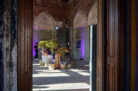 „Palatul creativ”: Deschis de Oradea FestiFall, Palatul Episcopal Greco-Catolic găzduiește un târg de modă sustenabilă și de cadouri inedite (FOTO/VIDEO)