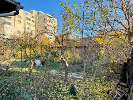 Alţii la rând! Alte trei case şi patru anexe din Oradea vor fi demolate pentru amenajarea a 104 parcări (FOTO)