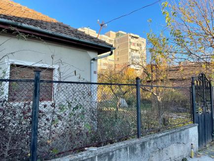 Alţii la rând! Alte trei case şi patru anexe din Oradea vor fi demolate pentru amenajarea a 104 parcări (FOTO)