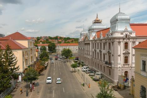 Imagini spectaculoase de pe șantierul pentru reabilitarea clădirii fostei Policlinici Mari din Oradea (FOTO)