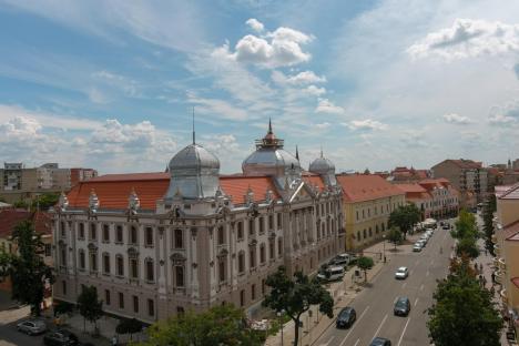 Imagini spectaculoase de pe șantierul pentru reabilitarea clădirii fostei Policlinici Mari din Oradea (FOTO)