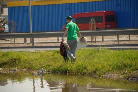 Cu mâna pe făraş! Campania de curăţenie de primăvară se încheie joi (FOTO)