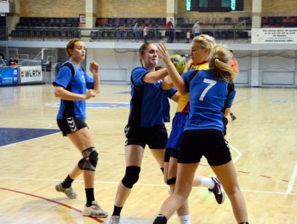 Naţionala de handbal feminin a dispus de Olanda la Oradea, cu scorul de 36-29 (FOTO)