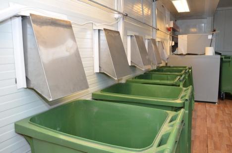 Carrefour ERA are prima staţie de reciclare care plăteşte pentru deşeuri: 5 bani pe PET, 1 ban pe sticlă (FOTO/VIDEO)