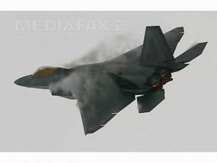 SUA trimit avioane F-22 în Europa pentru a susţine est-europenii îngrijoraţi de agresiunea rusă