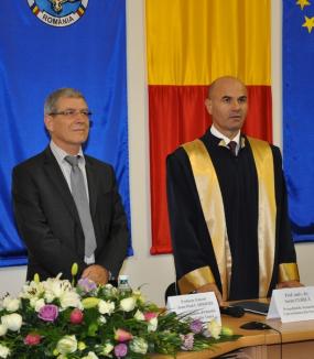 Un specialist francez în urbanism şi amenajarea teritoriului a devenit Doctor Honoris Causa al Universităţii din Oradea (FOTO)