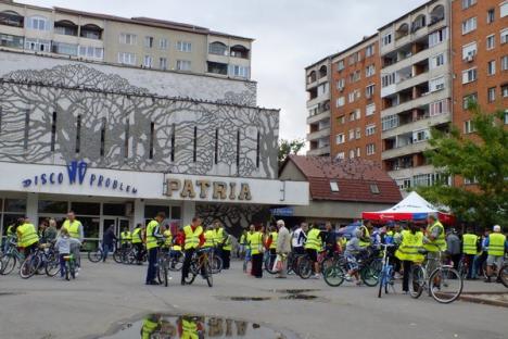 Bicicleta, cel mai rapid mijloc de transport în Oradea. Peste 500 de orădeni au pedalat victorioşi prin oraş (FOTO/VIDEO)