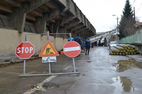 Se "trage" breteaua! Strada Traian Lalescu, închisă pentru săpăturile la reţeaua de legătură între magistralele de termoficare I şi III (FOTO)