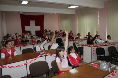 Şcoala Constantin Şerban din Aleşd, transformată în mini-Elveţia (FOTO)