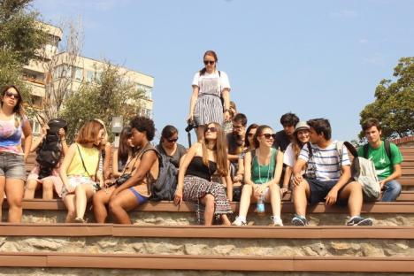Studenţi din toată lumea au venit să descopere Oradea (FOTO)