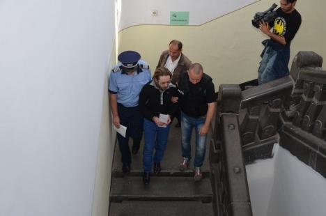 Acuzat de crimă, avocatul Moraru rămâne în arest (FOTO)