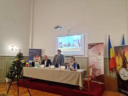 Studenți și profesori ai Facultății de Drept din Oradea au sărbătorit istoria instituției cu dezbateri științifice (FOTO)