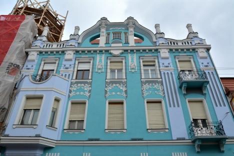 Palate renăscute: Graţie unor credite acordate de municipalitate, proprietarii din palatele Stern, Moskovits Miksa şi Apollo îşi renovează clădirile (FOTO)