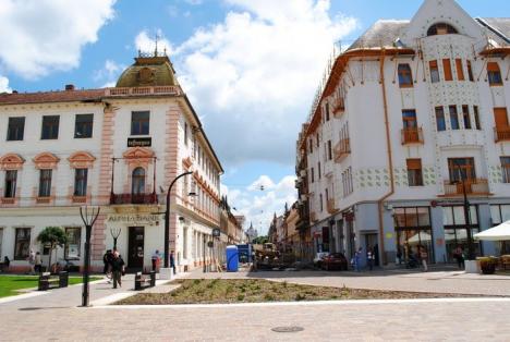 Municipalitatea pregăteşte reabilitarea faţadelor clădirilor de pe strada Vasile Alecsandri (FOTO)
