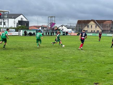 Pe un teren plin de apă, FC Bihor a cedat cu 0-1 la Dumbrăviţa (FOTO)