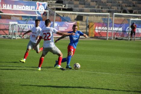 Victorie cu 6-0. Fotbaliștii de la FC Bihor au câștigat ultimul meci pe care l-au disputat acasă în turul campionatului (FOTO)