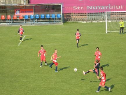 Juniorii E de la FC Bihor s-au calificat în semifinalele turneului zonal de la Oradea, în timp ce juniorii C încep faza zonală la Cluj