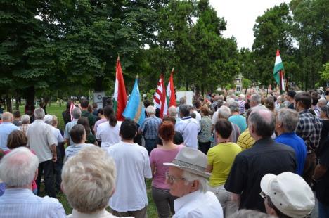 PPMT-iştii au protestat împotriva regionalizării USL, pentru un "Partium unit, autonom şi bilingv", dar şi împotriva UDMR (FOTO)