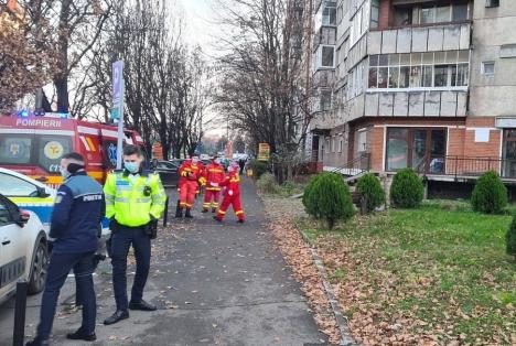Incident şocant în Oradea. O femeie a murit după ce a căzut de la etajul 4 al unui bloc de pe Bulevardul Dacia (FOTO / VIDEO)
