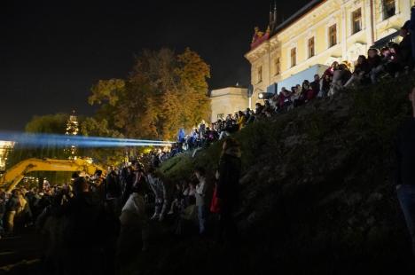 ”Oradea, orașul oamenilor”. Un spectacol cu drone a luminat cerul, în a doua seară de FestiFall (FOTO/VIDEO)