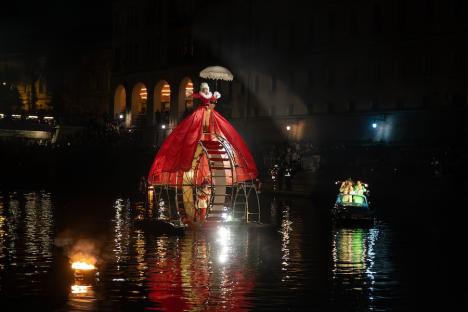 ”Oradea, orașul oamenilor”. Un spectacol cu drone a luminat cerul, în a doua seară de FestiFall (FOTO/VIDEO)