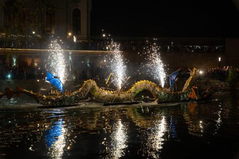 ”Oradea, orașul oamenilor”. Un spectacol cu drone a luminat cerul, în a doua seară de FestiFall (FOTO/VIDEO)