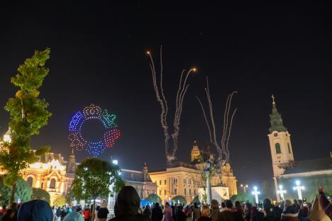 ”Oradea, orașul oamenilor”. Un spectacol cu drone a luminat cerul, în a doua seară de FestiFall (FOTO/VIDEO)