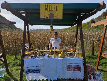 La plăcinte, înainte! Bihorenii au degustat bucate tradiționale la Festivalul Plăcintelor de la Briheni (FOTO)