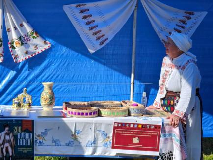 La plăcinte, înainte! Bihorenii au degustat bucate tradiționale la Festivalul Plăcintelor de la Briheni (FOTO)