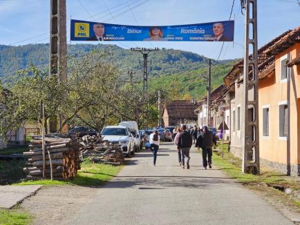 La plăcinte, înainte! Bihorenii au degustat bucate tradiționale la Festivalul Plăcintelor de la Briheni (FOTO)