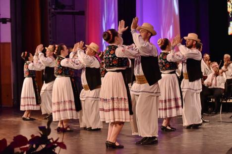 Veta Biriș, Andreea Voica, Florica Bradu și Florica Zaha au cântat la Oradea, pe scena Festivalului „Florica Ungur” (FOTO)