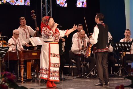 Veta Biriș, Andreea Voica, Florica Bradu și Florica Zaha au cântat la Oradea, pe scena Festivalului „Florica Ungur” (FOTO)