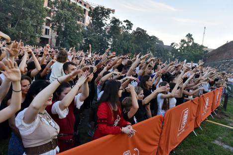 FOTO: Festivalul Medieval a umplut Cetatea Oradea: concert Subcarpați, întreceri între cavaleri și demonstrații cu foc, printre atracții