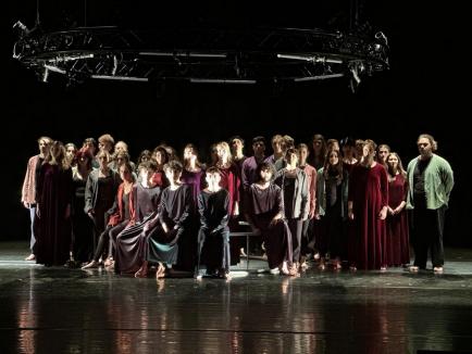 Elevi din Oradea, pe scenă la Torino: Au reprezentat România la un festival de teatru dedicat tinerilor (FOTO/VIDEO)