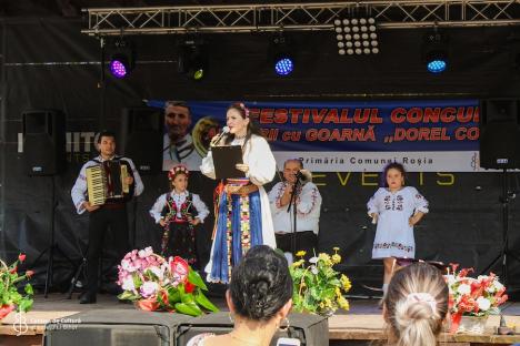 O nouă ediție a festivalului-concurs al viorii cu goarnă „Dorel Codoban”. Cine sunt câștigătorii (FOTO)