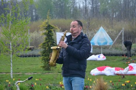 Festivalul primăverii, în Bihor: 20.000 de lalele, multă culoare și muzică bună, la Lavender Farm (FOTO / VIDEO)