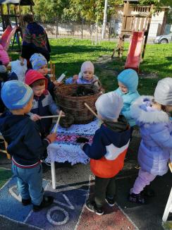 Festivalul toamnei, la o grădiniță din Oradea: Cum au sărbătorit copiii anotimpul recoltei (FOTO)