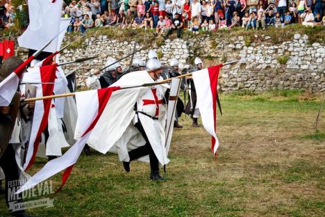 Festivalul Medieval Oradea: Se caută producători, comercianţi şi meşteri populari pentru 4 zile de festival nemaivăzut (FOTO)