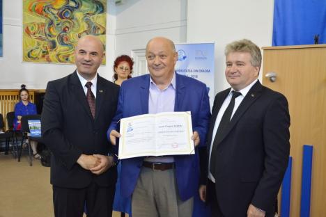 Universitatea din Oradea: 37 de cadre didactice au primit titlul de 'profesor emerit' (FOTO)