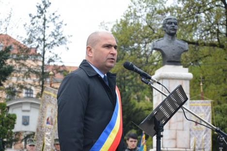 Eliberarea Oradiei: 98 de ani de administraţie românească, sărbătoriţi cu defilare pe lapoviţă (FOTO/VIDEO)