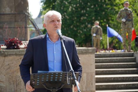Istoricul Gabriel Moisa la festivitățile de 9 Mai din Oradea: „E de neînțeles de ce unii nu învață din lecțiile trecutului” (FOTO/VIDEO)