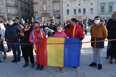 Festivități de 1 Decembrie fără defilare și fasole la Oradea. Vezi care a fost atmosfera! (FOTO / VIDEO)