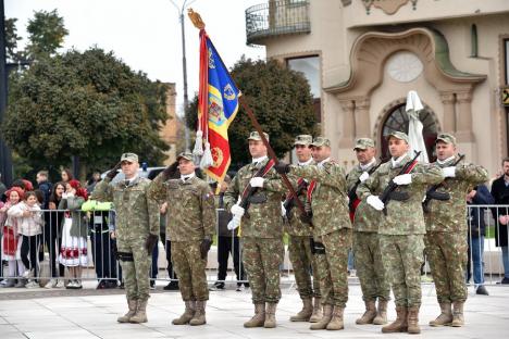 De 3 x Sărbătoare. Primarul Florin Birta, la ceremonia dedicată Zilei Oradiei: „Niciunul din momentele aniversate azi nu a fost realizat fără sacrificii” (FOTO)