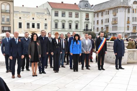 De 3 x Sărbătoare. Primarul Florin Birta, la ceremonia dedicată Zilei Oradiei: „Niciunul din momentele aniversate azi nu a fost realizat fără sacrificii” (FOTO)