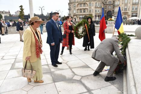 De 3 x Sărbătoare. Primarul Florin Birta, la ceremonia dedicată Zilei Oradiei: „Niciunul din momentele aniversate azi nu a fost realizat fără sacrificii” (FOTO)