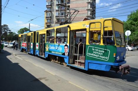 Au apărut tramvaiele electorale: Vă "like" candidatul? (FOTO)