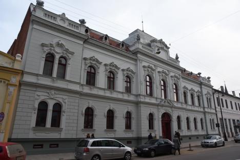 Palat în armonie: Clădirea Filarmonicii din Oradea și-a recăpătat strălucirea (FOTO)