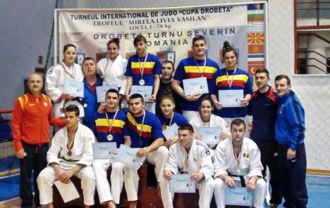 Judoka orădeni, 6 medalii de aur la Finalele CN de tineret
